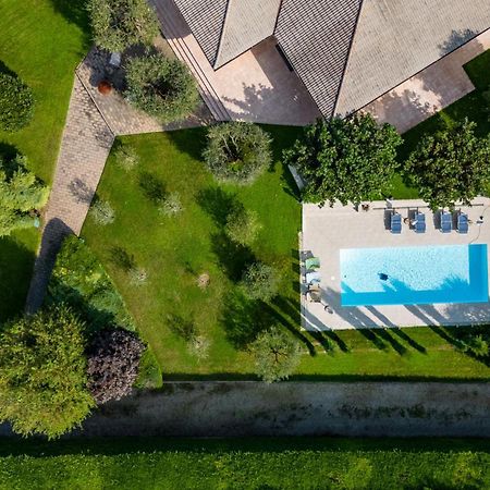 Villa Carini With 3000 Mq Garden & Heated Pool Castelnuovo del Garda Exteriér fotografie