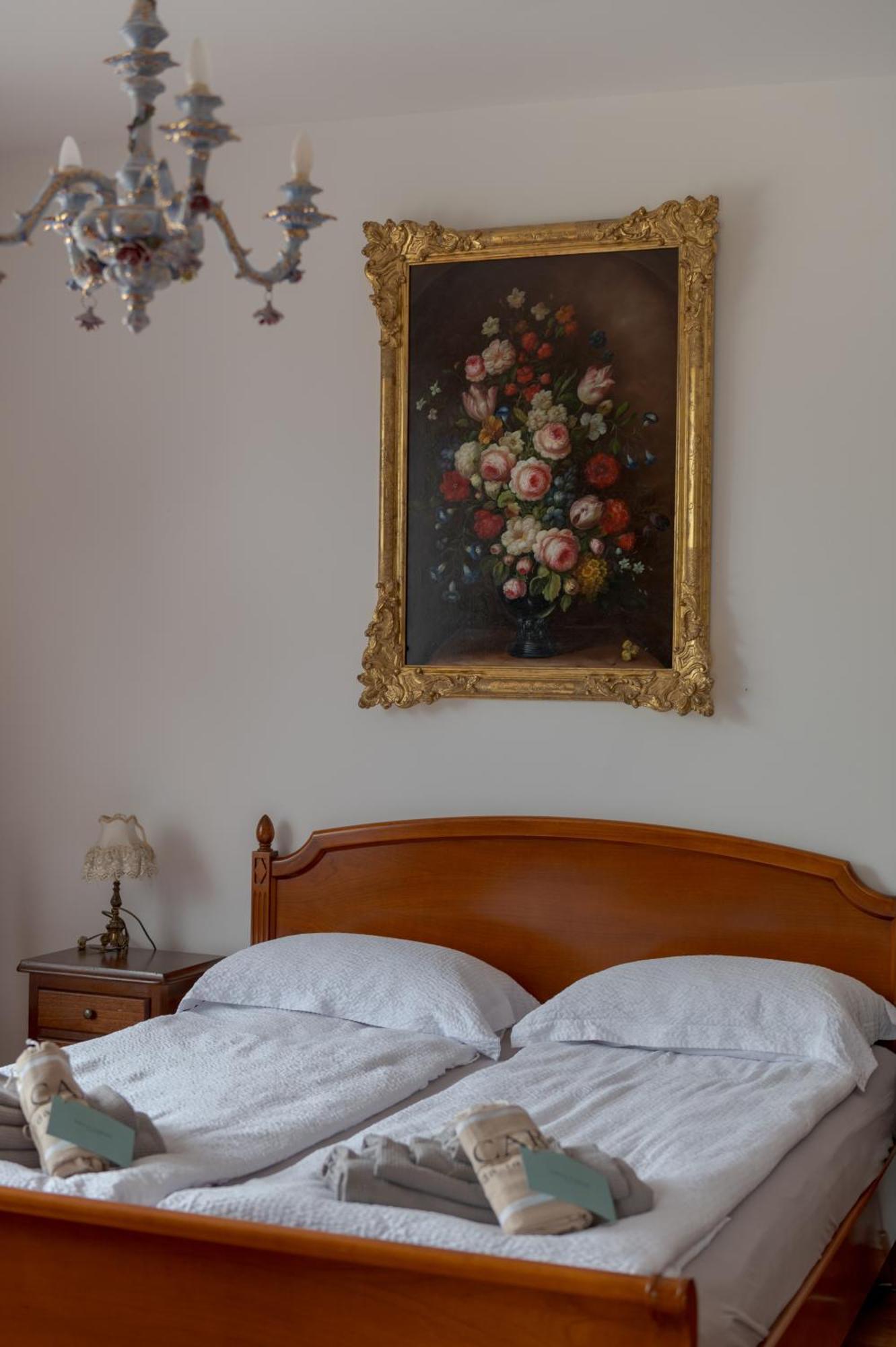 Villa Carini With 3000 Mq Garden & Heated Pool Castelnuovo del Garda Exteriér fotografie
